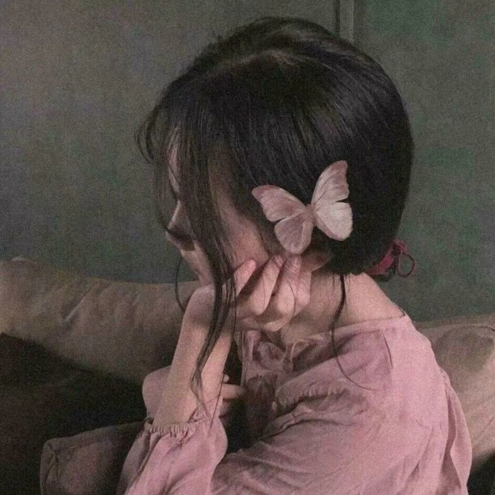 伤感女头真人小时候搞不懂为什么章鱼哥为什么经常板着个脸