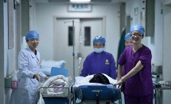 顺产到底有多疼看完分娩过程图就能知道女人有多不容易