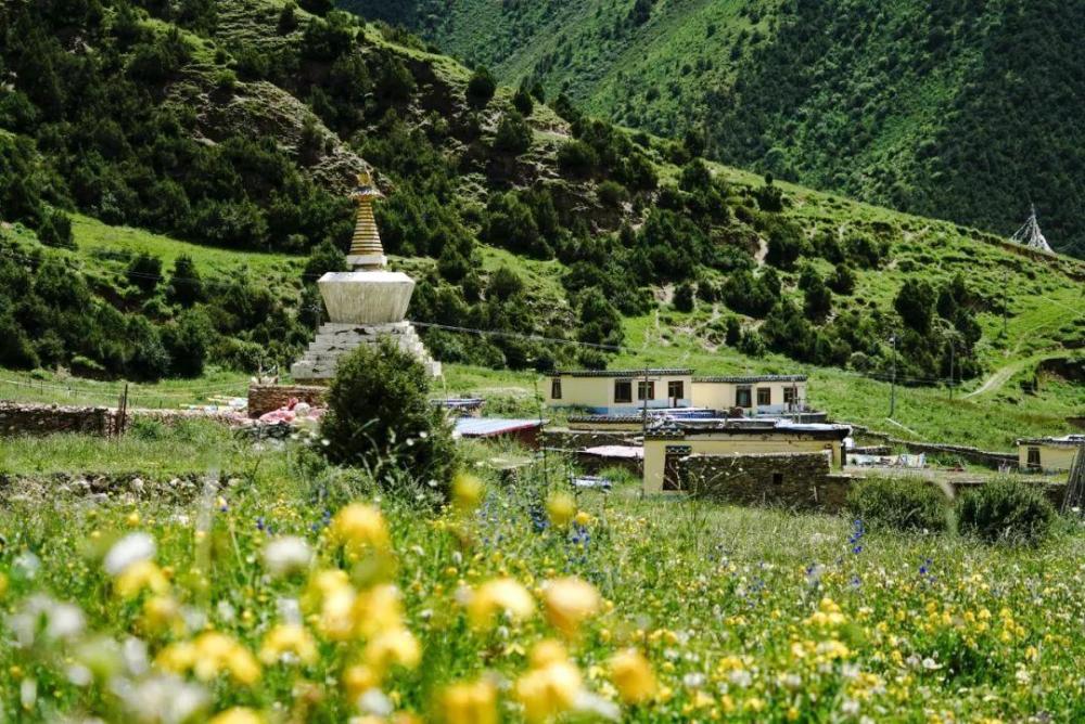 青海一个旅游胜地,总面积近27万平方公里,境内景区不收门票