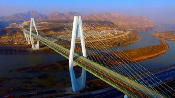 兰州南绕城高速公路西固黄河大桥