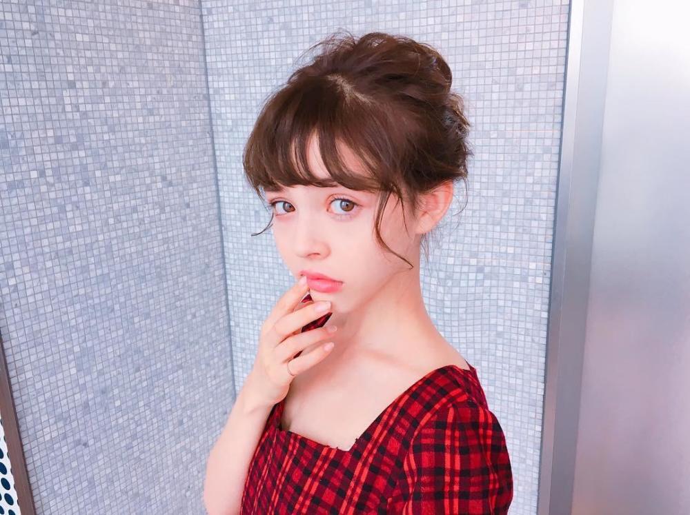 23岁加藤娜娜,日本混血儿仙女,这长相也太漂亮了!