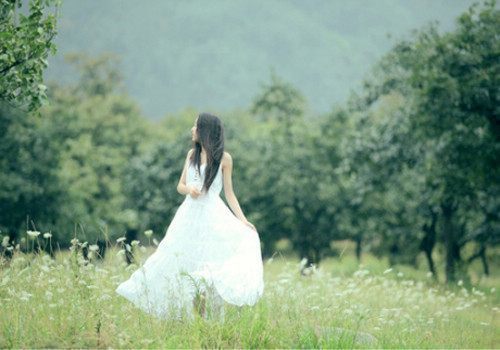 31句qq说说伤感带图片的句子