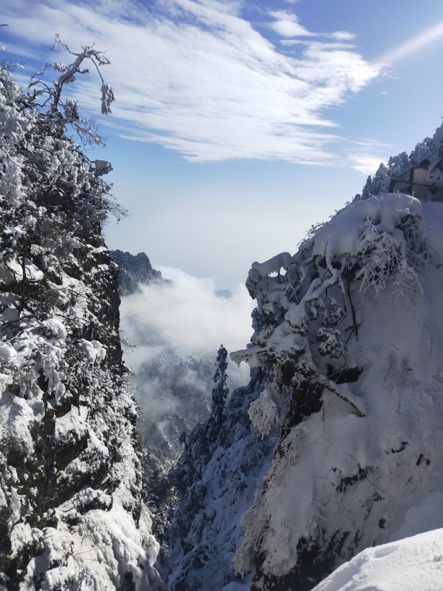 四川峨眉山雪景