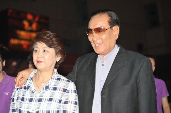 庞学勤:红色英俊小生,在家里是保姆,照顾病妻45年,86岁去世!