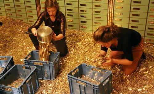 瑞士银行为何说是世界最安全的银行看银行金库建在哪就知道了
