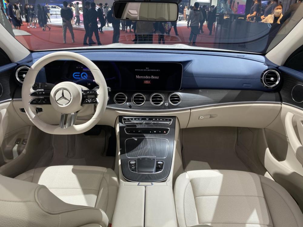 上海车展:奔驰e350el正式上市 售52.19万元
