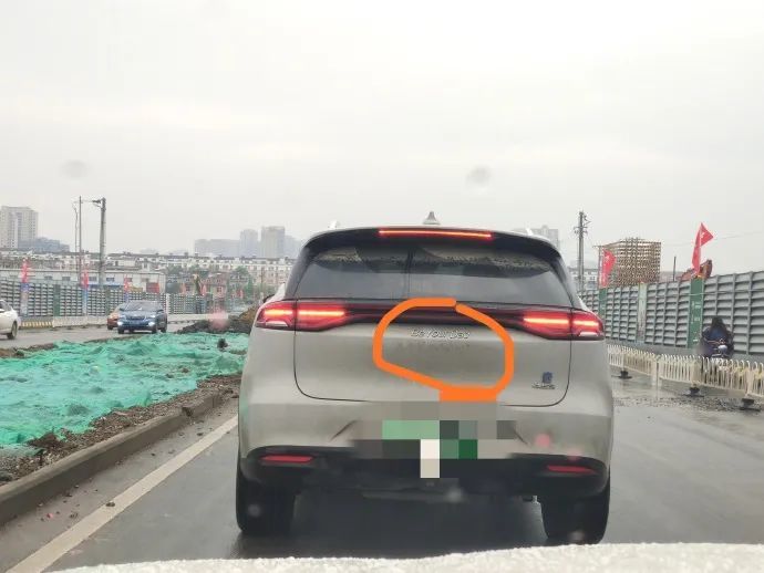 小狸囧报no.12 别再用小拇指托手机了