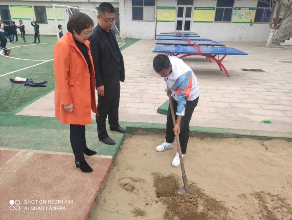 威海市鲸园小学:防汛不松懈,安全在身边