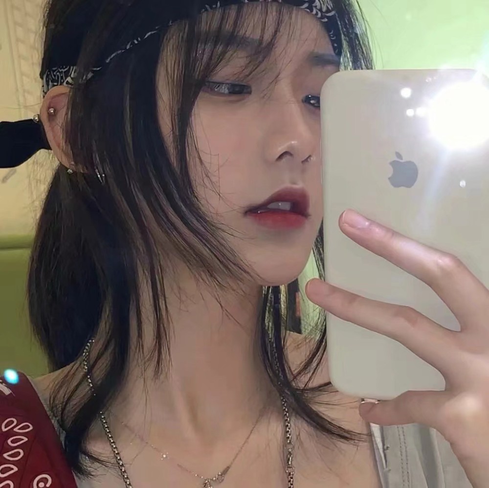 又飒又酷的女生头像丨戴上王冠我就是女王