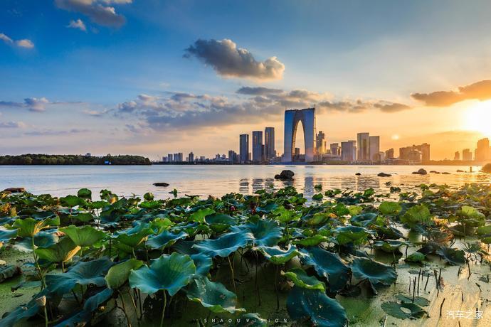 比亚迪宋plus#驾爱车到金鸡湖景区走一走