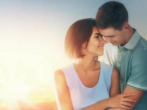 老是梦见男朋友被别的女生追求，潜意识中的情感纠葛与寓意解析