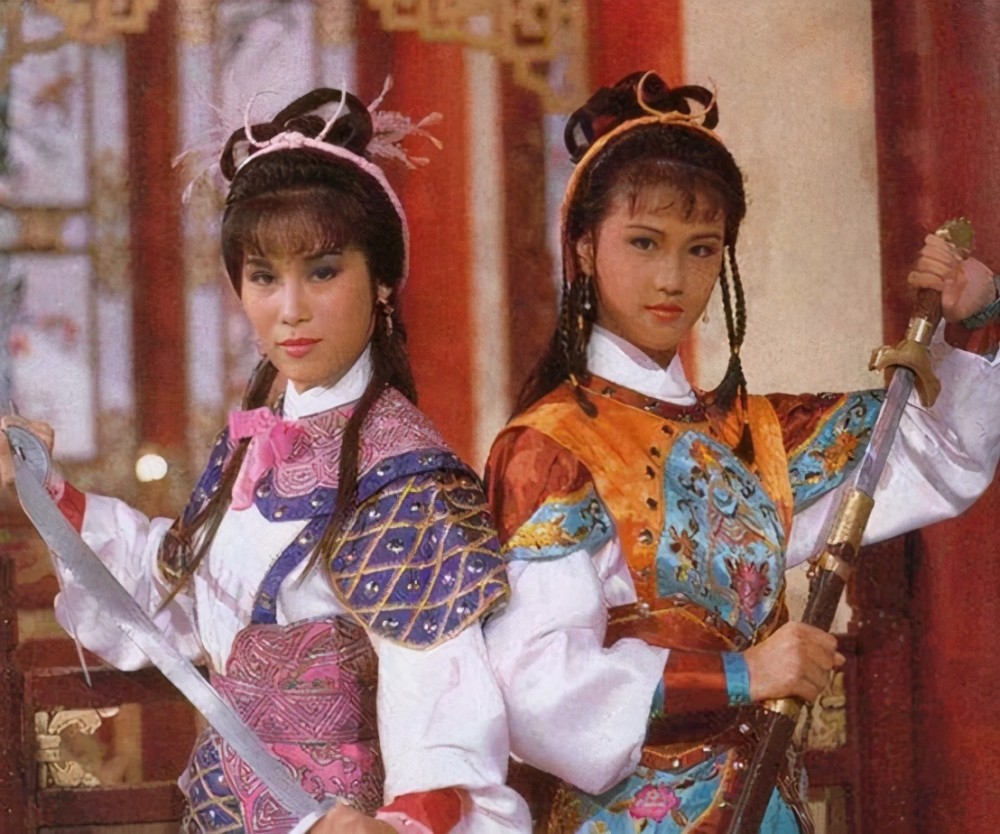 杨宗英妻子姜翠苹 12.杨宗勉妻子焦月娘 这份名单当中没有八姐,九妹