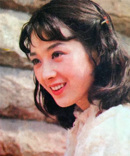 80年代第一美人龚雪到底多美?颜值堪比绝世佳人,简直惊艳了时光