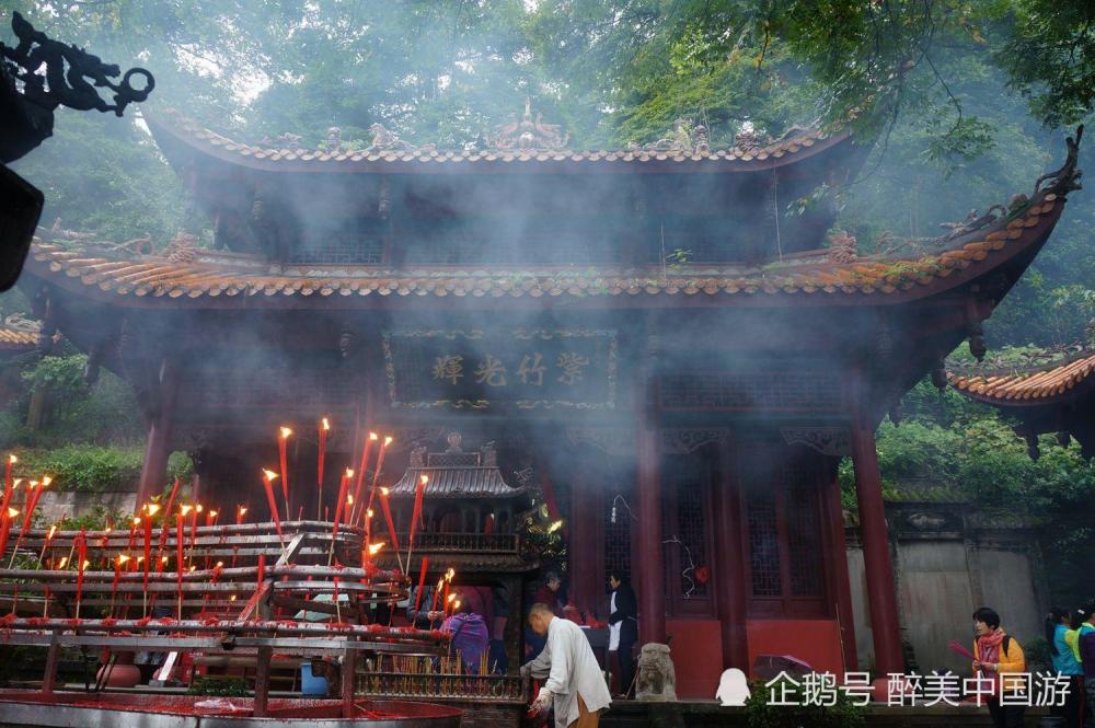 泸州市周边旅游景点有哪些?1方山,2黄荆原始森林,3古郎洞风景区.