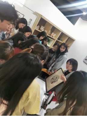 瓯绣传承人开启第一堂时尚非遗课程