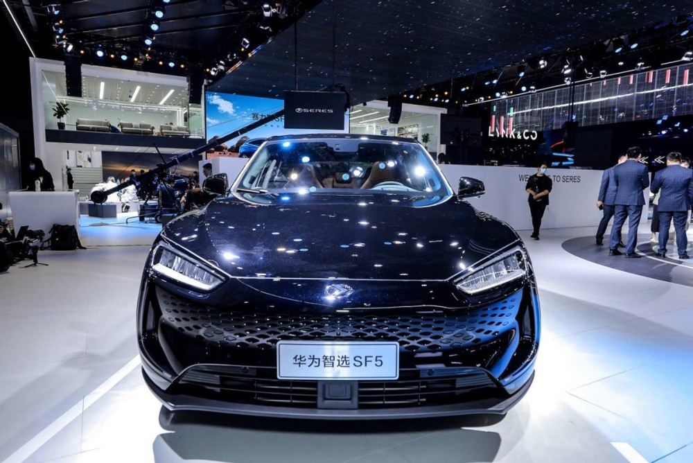 华为开售新能源汽车,上海车展赛力斯华为智选sf5实力面世