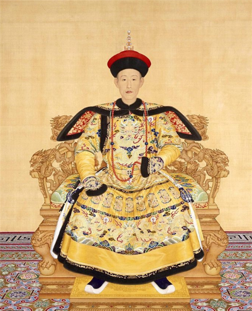 清朝共有12位皇帝,从历代帝王画像就能看出,大清由盛