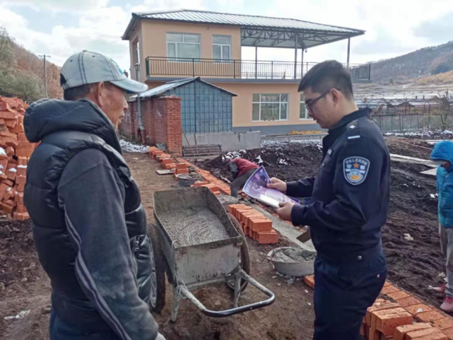 【政法干警的一天】大山深处的"百事通—三道关派出所民警王恒超