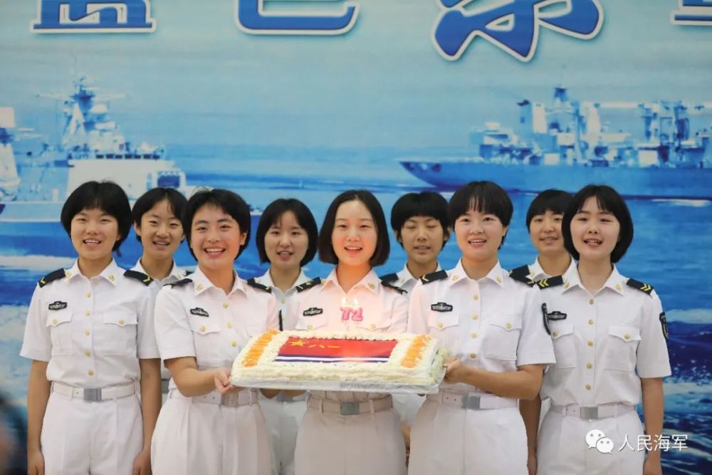 人民海军72岁生日,这里有来自万里海疆的祝福
