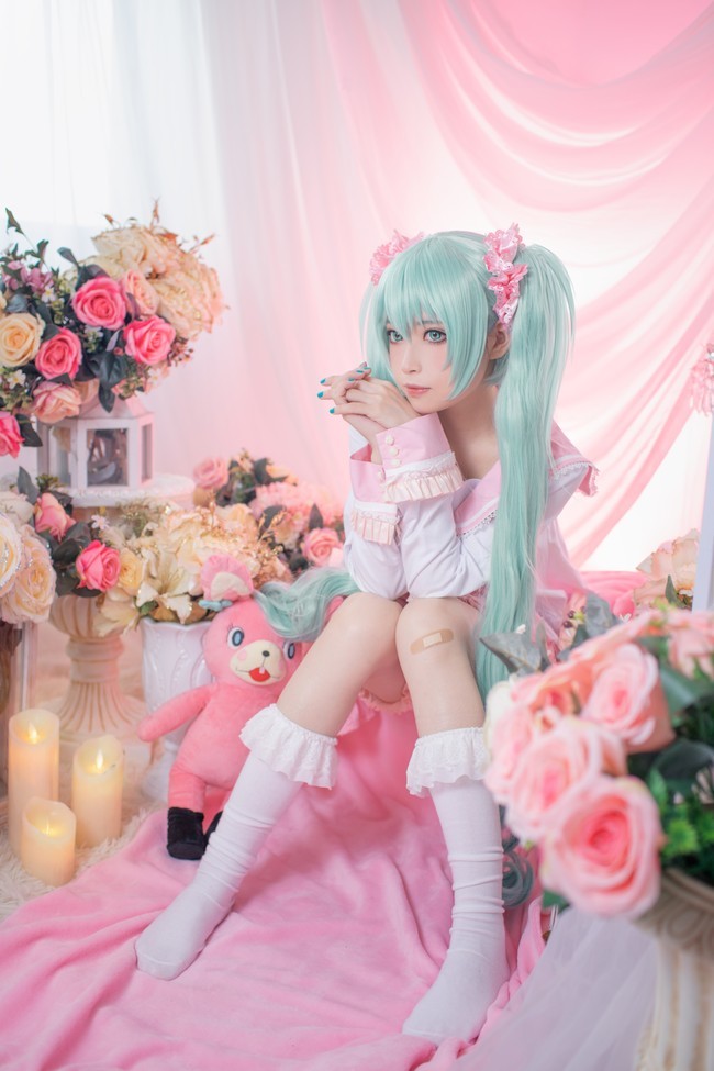 cos:初音未来双马尾mikucos正片@冷翼可