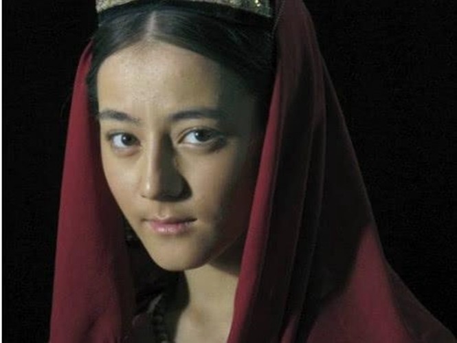 欧阳娜娜卸妆后,迪丽热巴卸妆后,章子怡卸妆后,网友:涨见识了