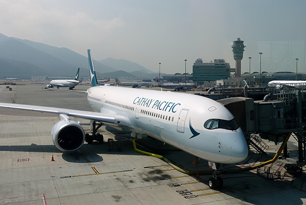 突发!香港国泰航空关闭多个外国飞行基地