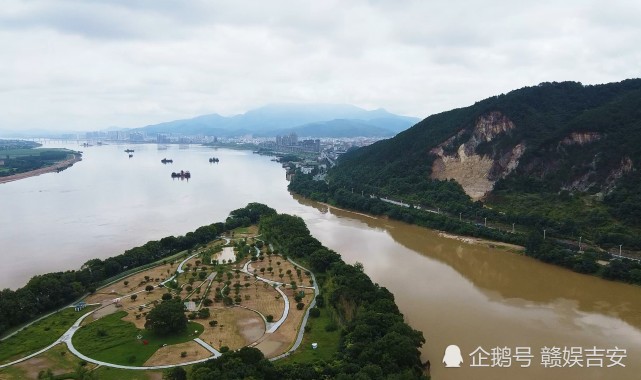 航拍江西省吉安市吉水墨潭桃花岛景区