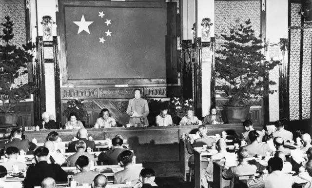 "百年党史百人讲"第34期:1954年,新中国第一部宪法的诞生