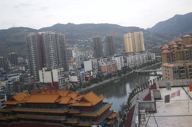 库尔勒人口流失严重_湖北人口流失最严重的城市 不是十堰 黄石,也不是荆州