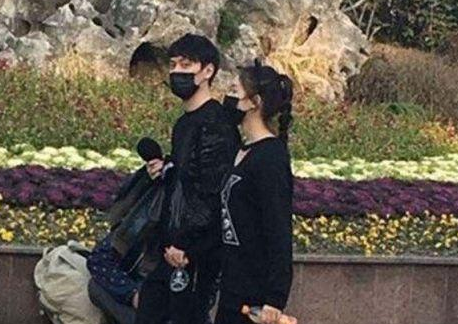 赵丽颖冯绍峰离婚,背后没那么简单