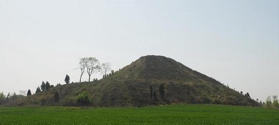 霍去病墓和卫青墓仅一墙之隔为何一处鲜花遍地一处悲凉孤寂