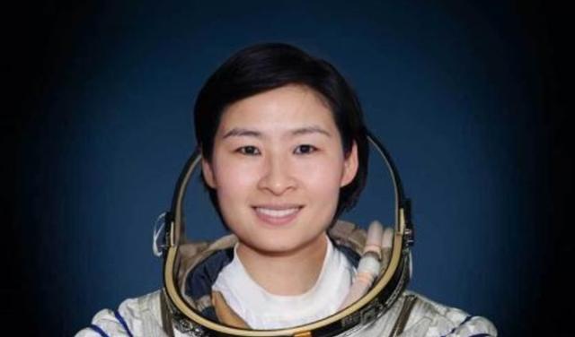 首位女航天员刘洋返回地球后,被传死亡是真的吗?为何