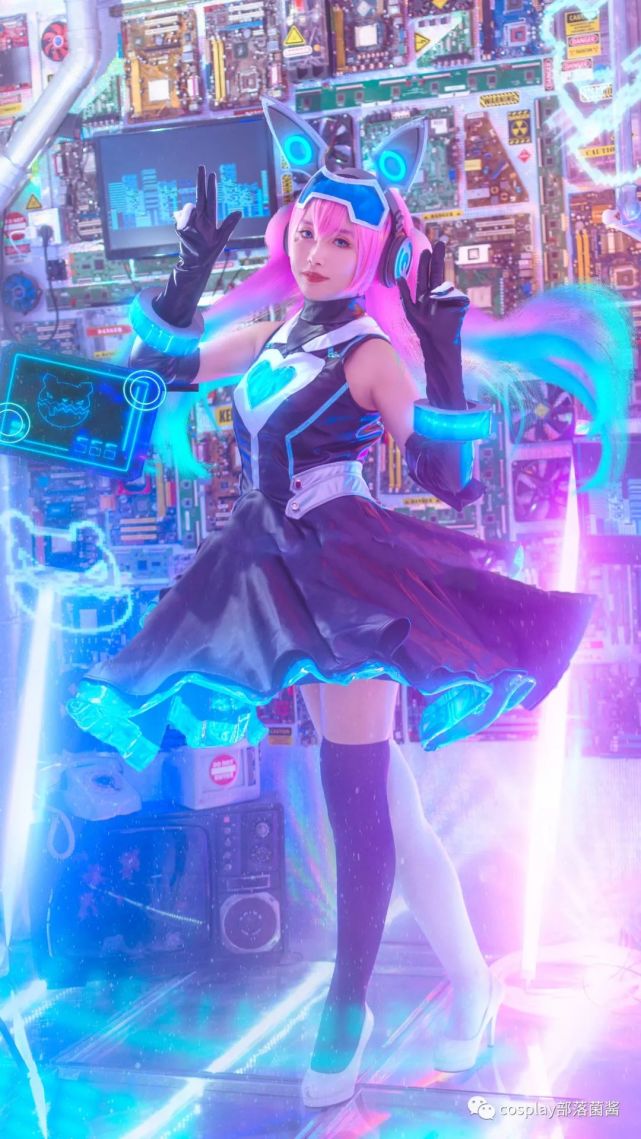 cos:王者荣耀安琪拉心灵骇客cos正片@玥颜