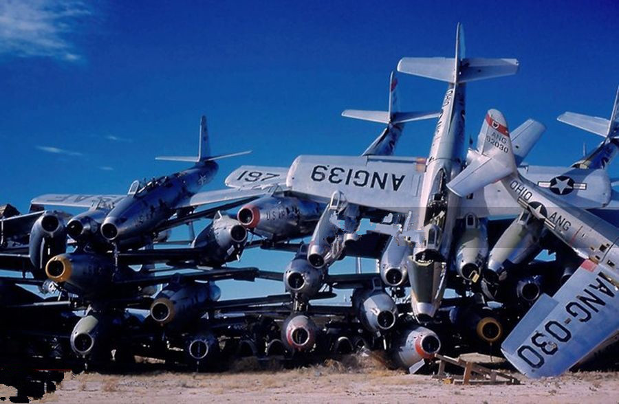f-100"超级佩刀"战斗机:超音速喷气战机的真正始祖