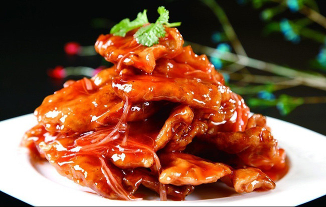 在东北必吃硬菜,酸香扑鼻的锅包肉!