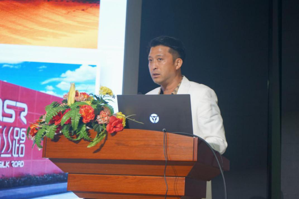 李冰董事长_歌手李冰(2)