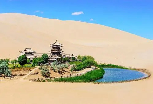 每日一景-月牙泉