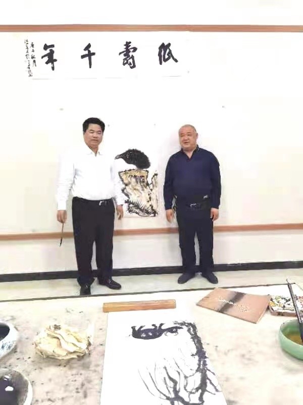 著名国画家,画牛大家,指墨画艺术大家朱祖国著名国画家,画牛大家,指