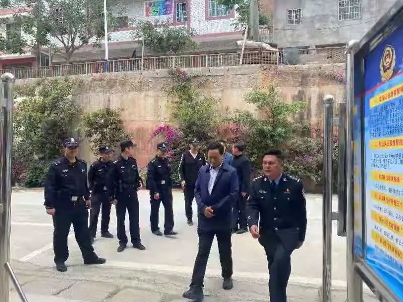 【教育整顿】州督导组到雷波县公安局开展教育整顿查纠整改环节检查
