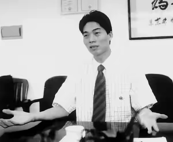 多喜爱董事长_董事长办公室图片
