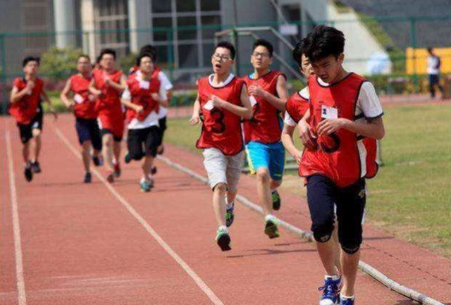 体育标准教案范文大全_小学体育教案范文_小学高年级体育教案范文大全