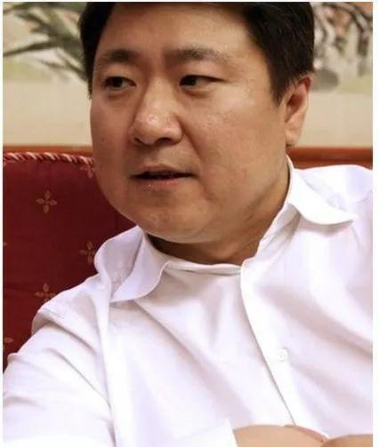 助女婿于冬成博纳总裁,女儿却被扫地出门,臧黎璐父亲后悔吗?
