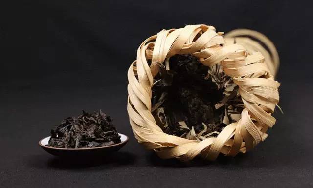3.花卷茶就是花砖茶吗?
