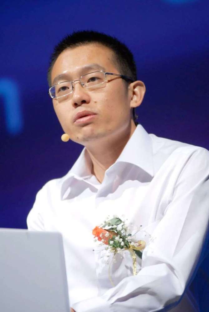 姚婷为何能在华为拿156万年薪?突破技术封锁,任正非做法很对