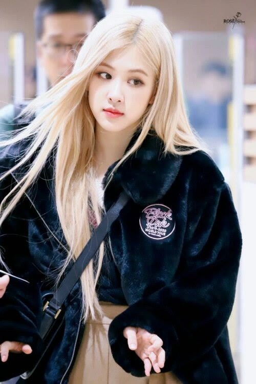绝美朴彩英壁纸:金发美女
