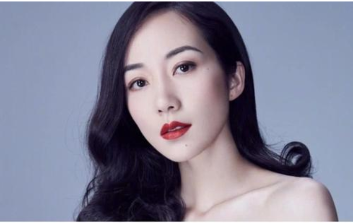 她是圈中"不敢惹"的女星,出道21年从不接吻戏,坐拥3亿