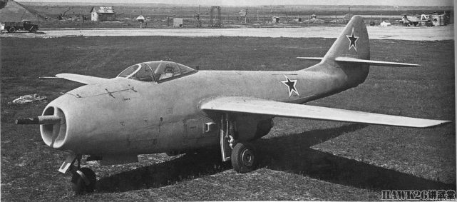 75年前苏联航空史迎来辉煌一天两款喷气式战斗机几乎同时首飞