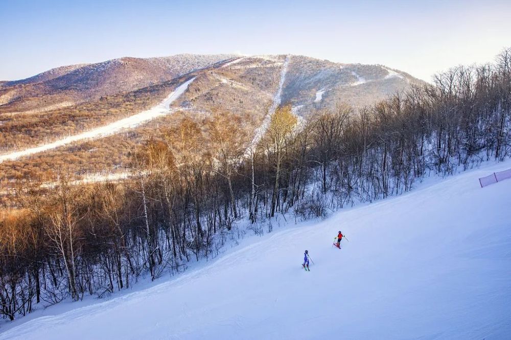 莲花山滑雪场