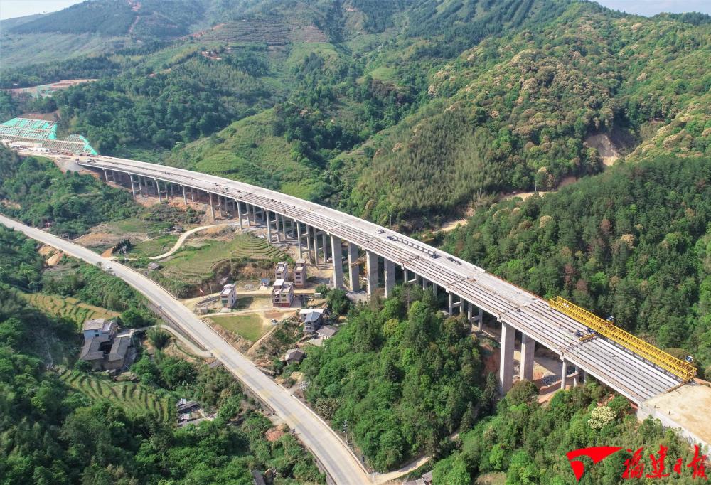 靖永高速公路龙岩永定段与漳州南靖段接通!