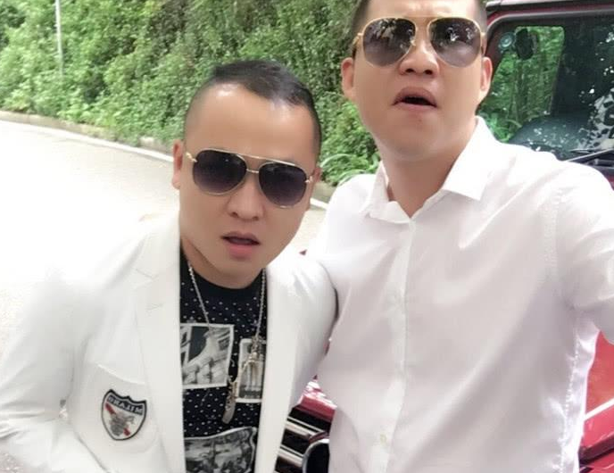 网红"澳门雷少"被激怒,爆二子爷黑历史,导致账号被平台封禁